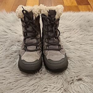 Columbia girls‎ waterproof gray quilted leather lace up winter boots size 2